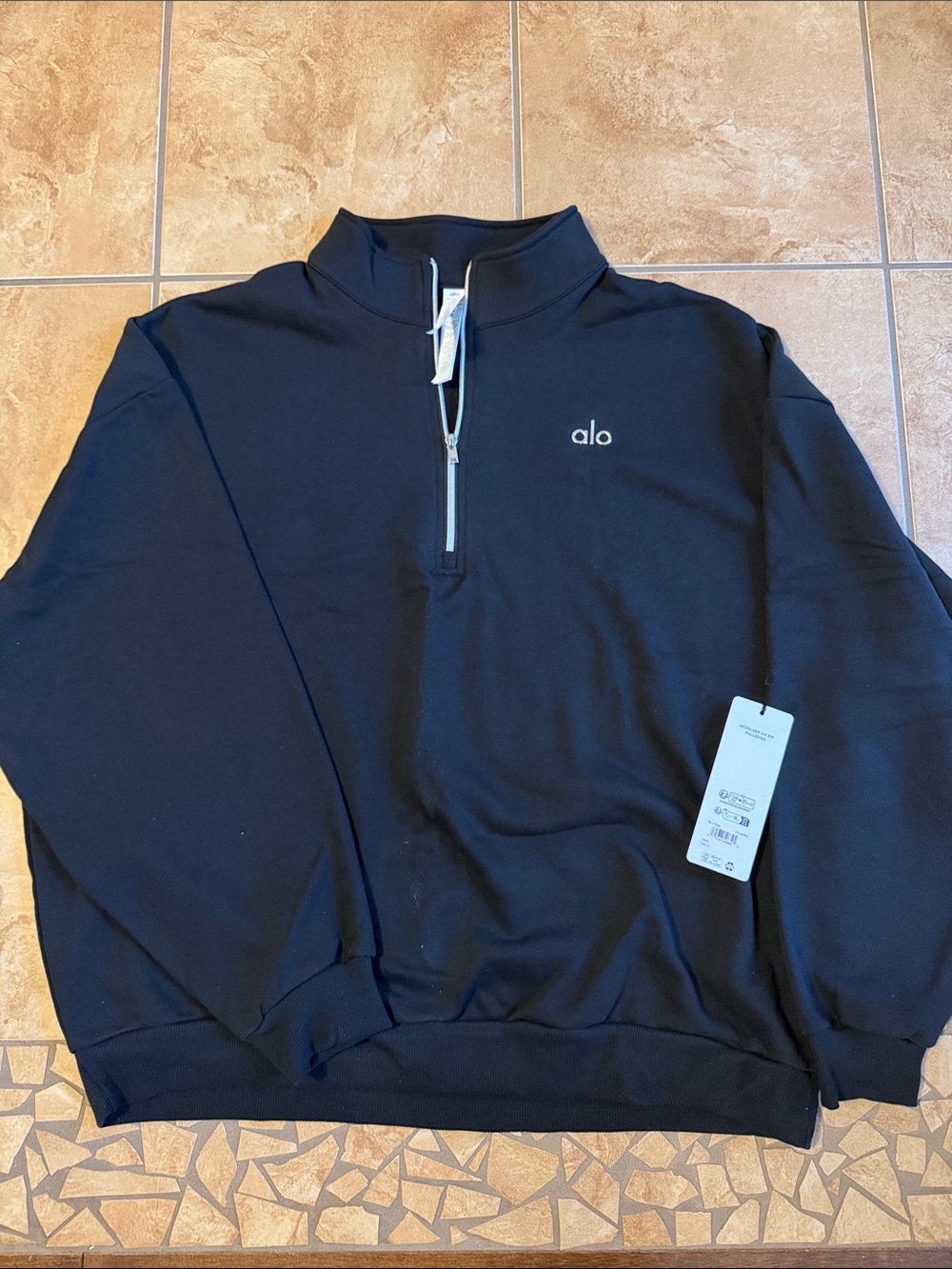 ALO Accolade  1/4 zip unisex Black Pullover Sweater